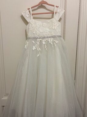 David’s Bridal Girls Dress Size 5